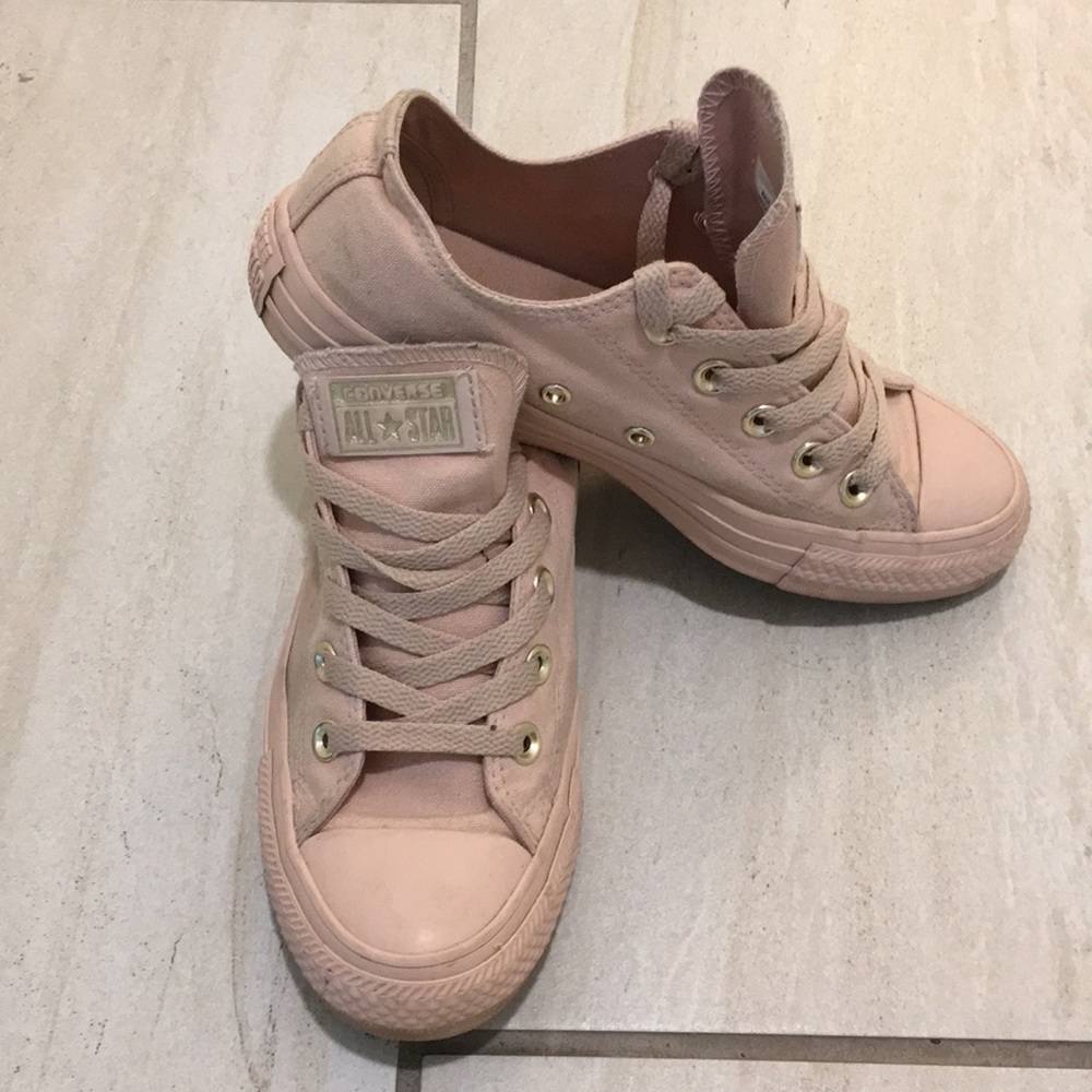 Low-top Converse